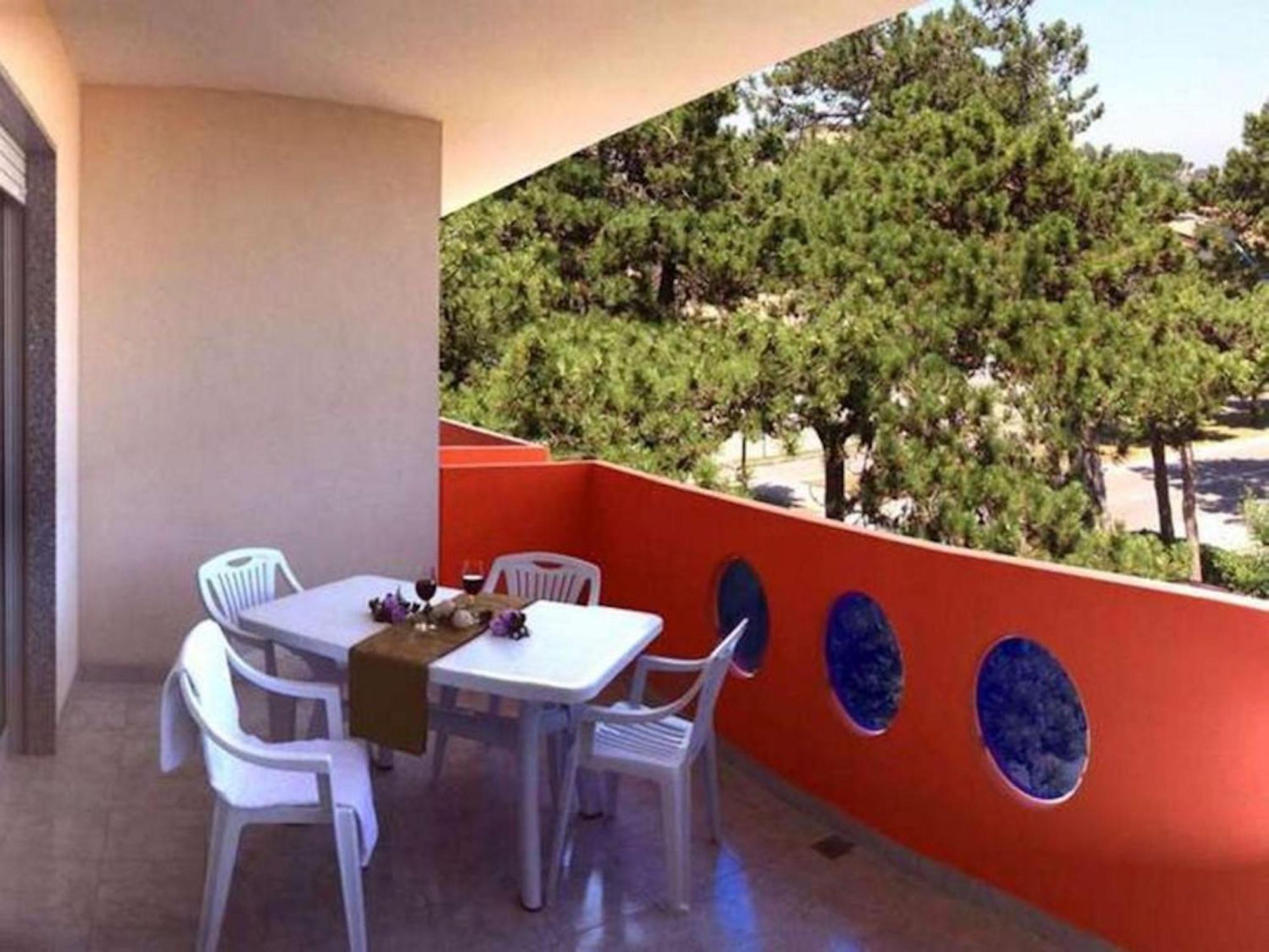 Apartament Poolside Living, Your Ideal - Beahost